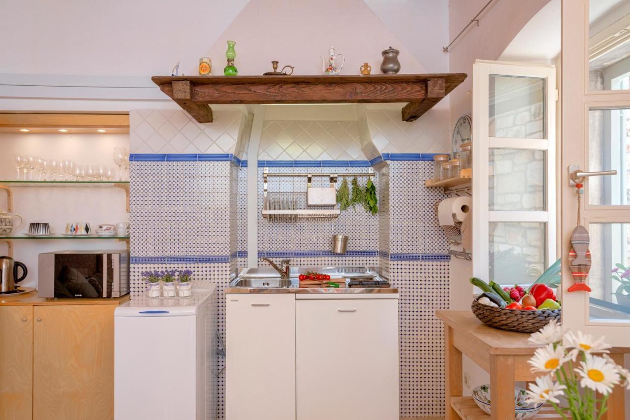 Fortezza - Hvar Old Town Apartment Хвар Экстерьер фото