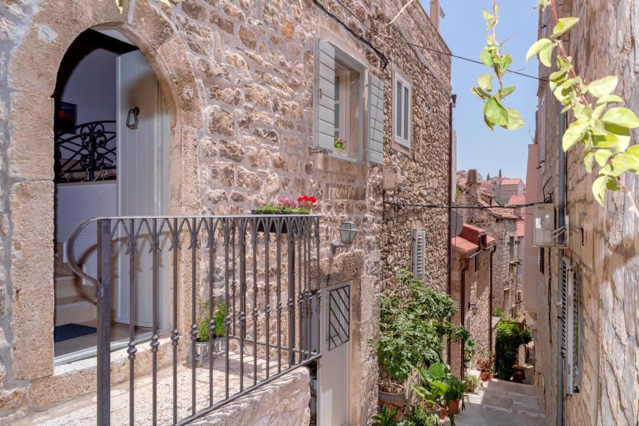 Fortezza - Hvar Old Town Apartment Хвар Экстерьер фото